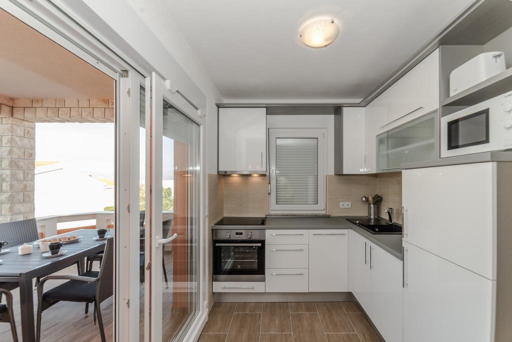 Apartments Kovacevic Вир Екстериор снимка